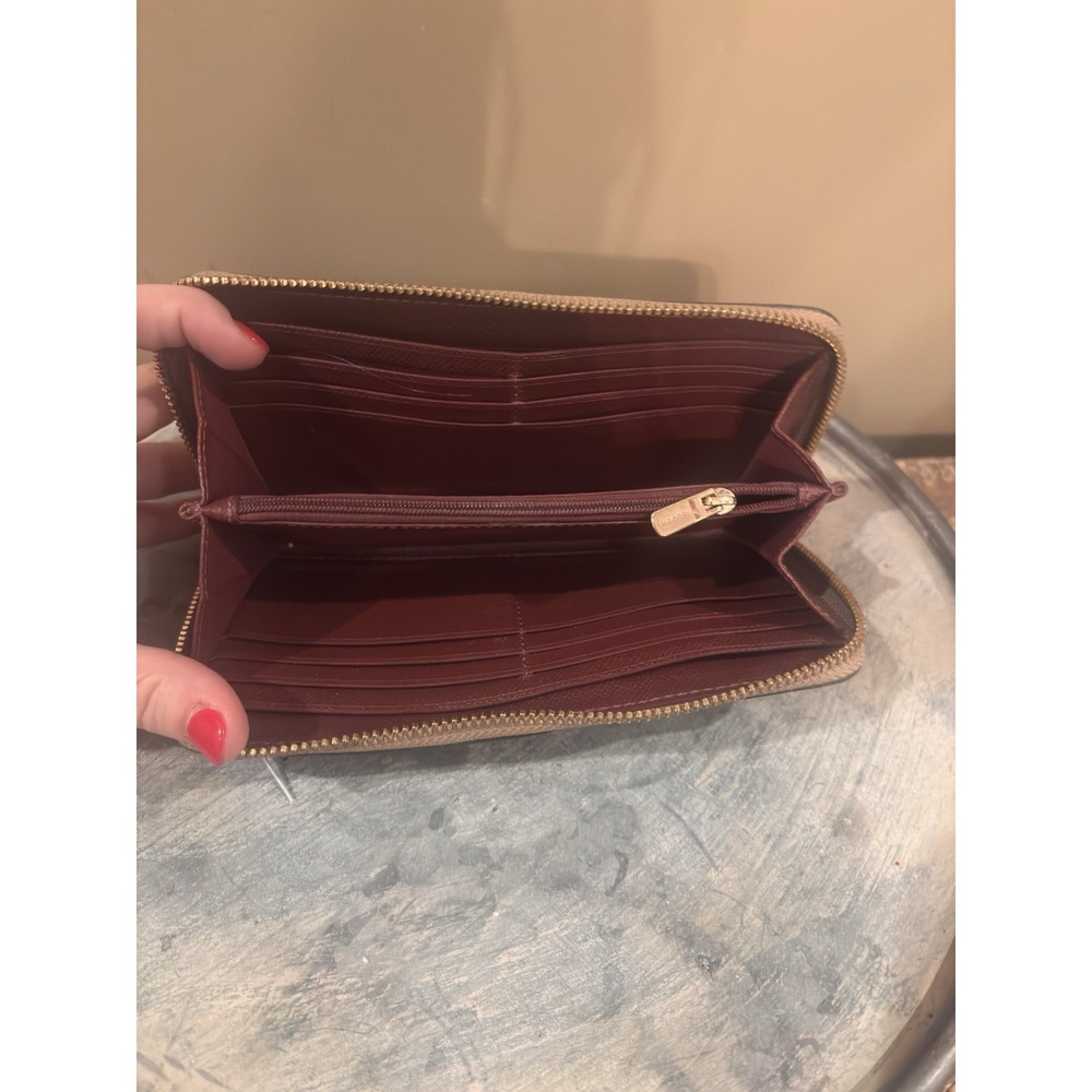 New Coach Accordion Camel Zip In Signature Leather Wallet RETAIL‎ $250 - Picture 3 of 5